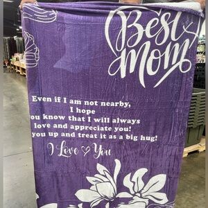 Love You Mom Purple Sherpa Throw Blanket 50x60. See pictures